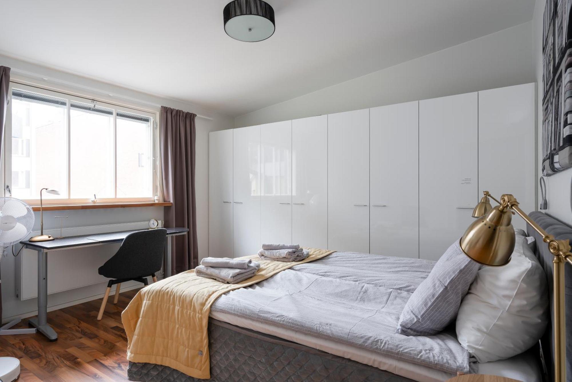 Yellow Tower In Design District Helsinki, 1 Bedroom Apartment, Floor Appartement Helsinki